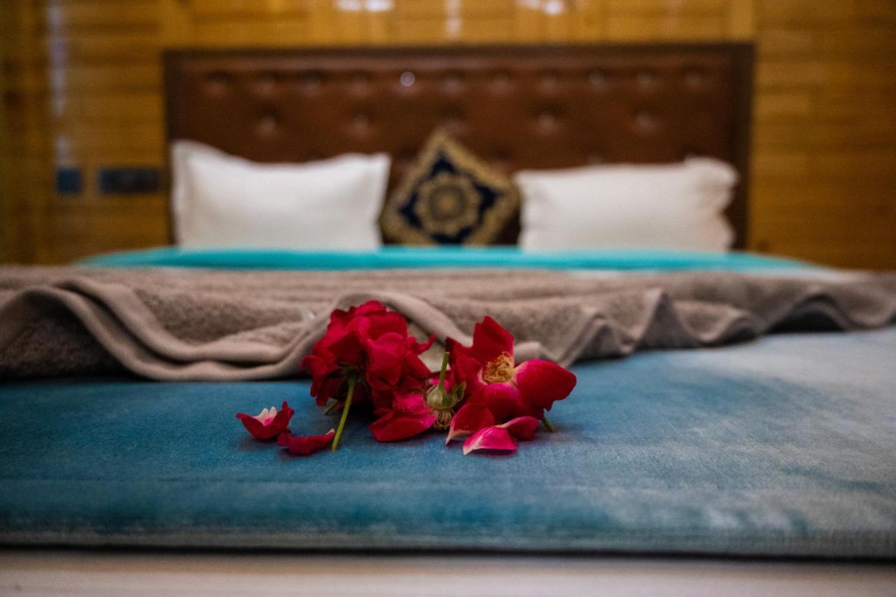 Unique Shantiniketan Hotel Sri Niketan Екстериор снимка